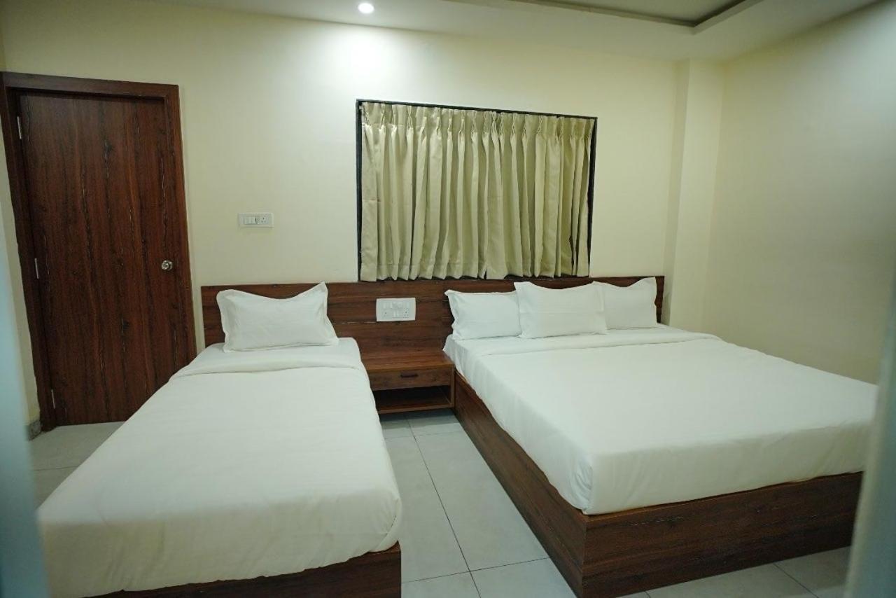 Super Townhouse Shivamogga Formerly Karthik Bhavan Экстерьер фото